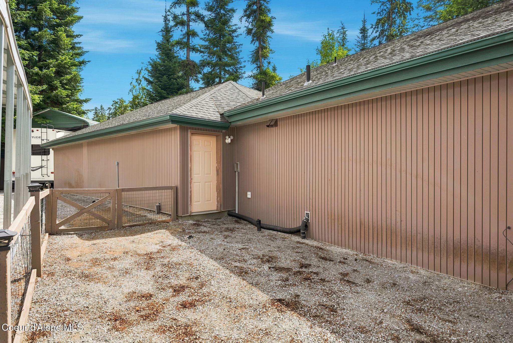 36 Gosling Point Priest River, ID 83856 - Photo 58 of 71 Fenced dog yard