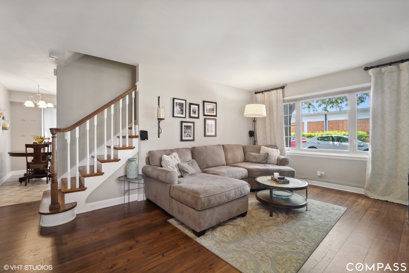 2148 Rugen Road, Unit C Glenview, IL 60026 - Photo 2 of 16 Gallery Image 2