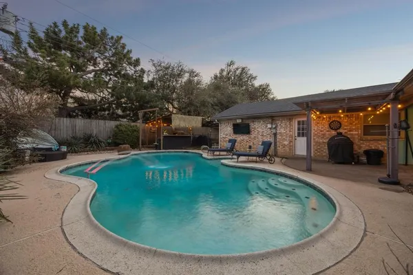 $445,000 | 413 Baker Drive, Hurst, TX 76054