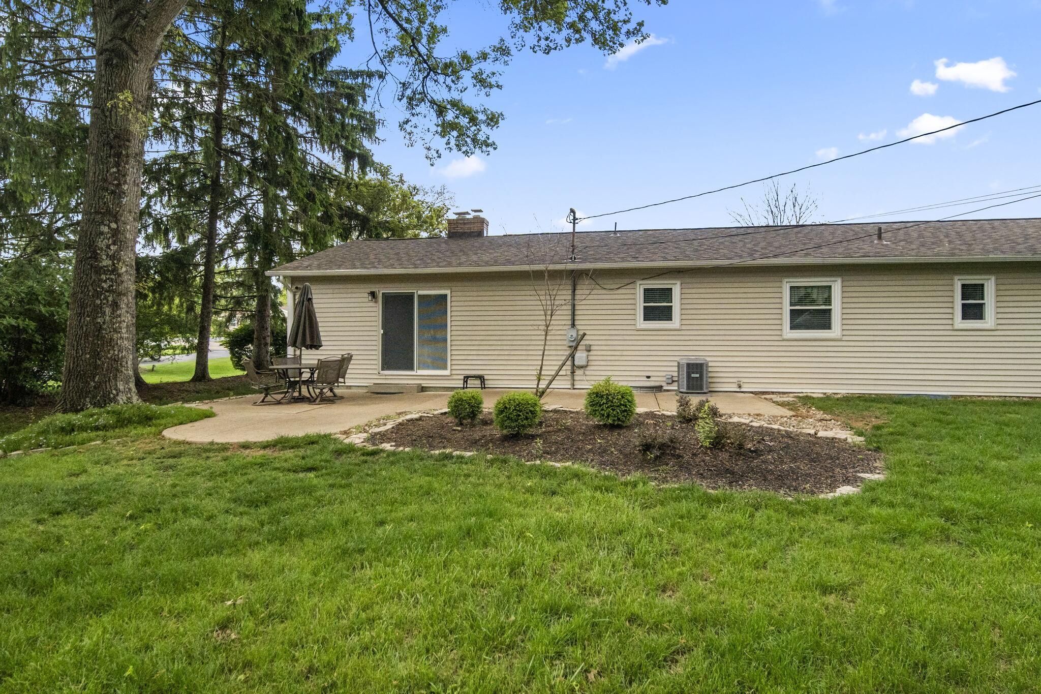 1424 Wheeling Road Lancaster, OH 43130 - Photo 51 of 60 download_55