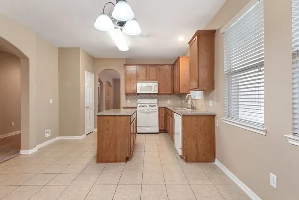 $1,800 | 7414 Bering Landing Drive, Cypress, TX 77433