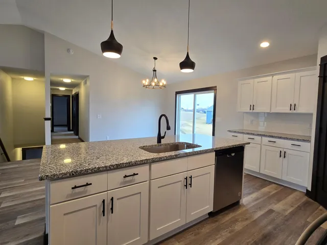 $379,900 | 1104 8th Avenue Southeast, Waseca, MN 56093