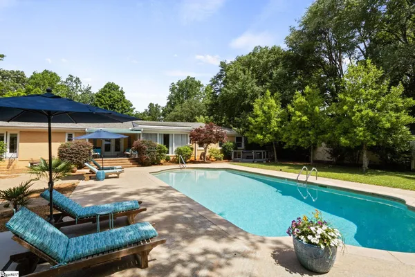 $897,609 | 122 Bradley Boulevard, Greenville, SC 29609