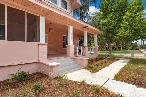 $225,000 | 21927 Southeast 69th Avenue, Hawthorne, FL 32640