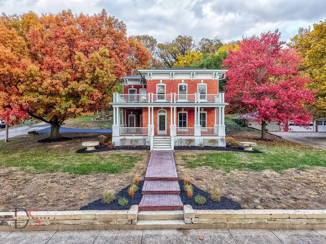 front view of house with a yard