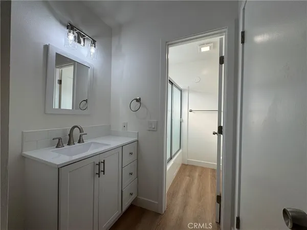 $4,600 | 82 16th Street, Hermosa Beach, CA 90254