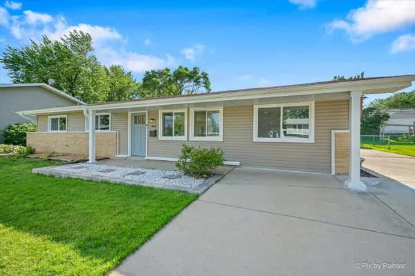 $449,900 | 1420 Cooper Road, Hoffman Estates, IL 60169