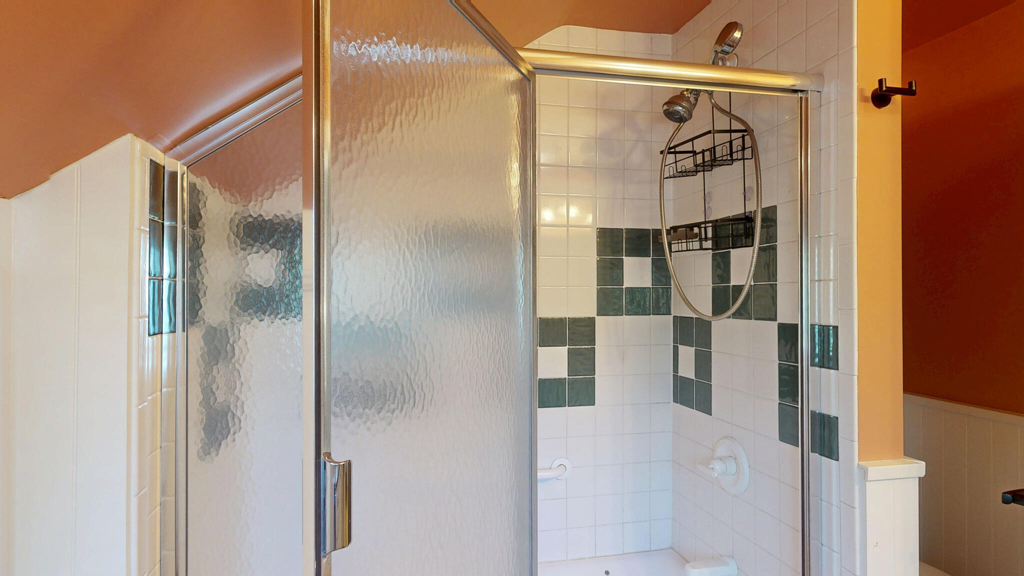 75 Court Street Belfast, ME 04915 - Photo 80 of 94 Tub/Shower in Primary Bathroom