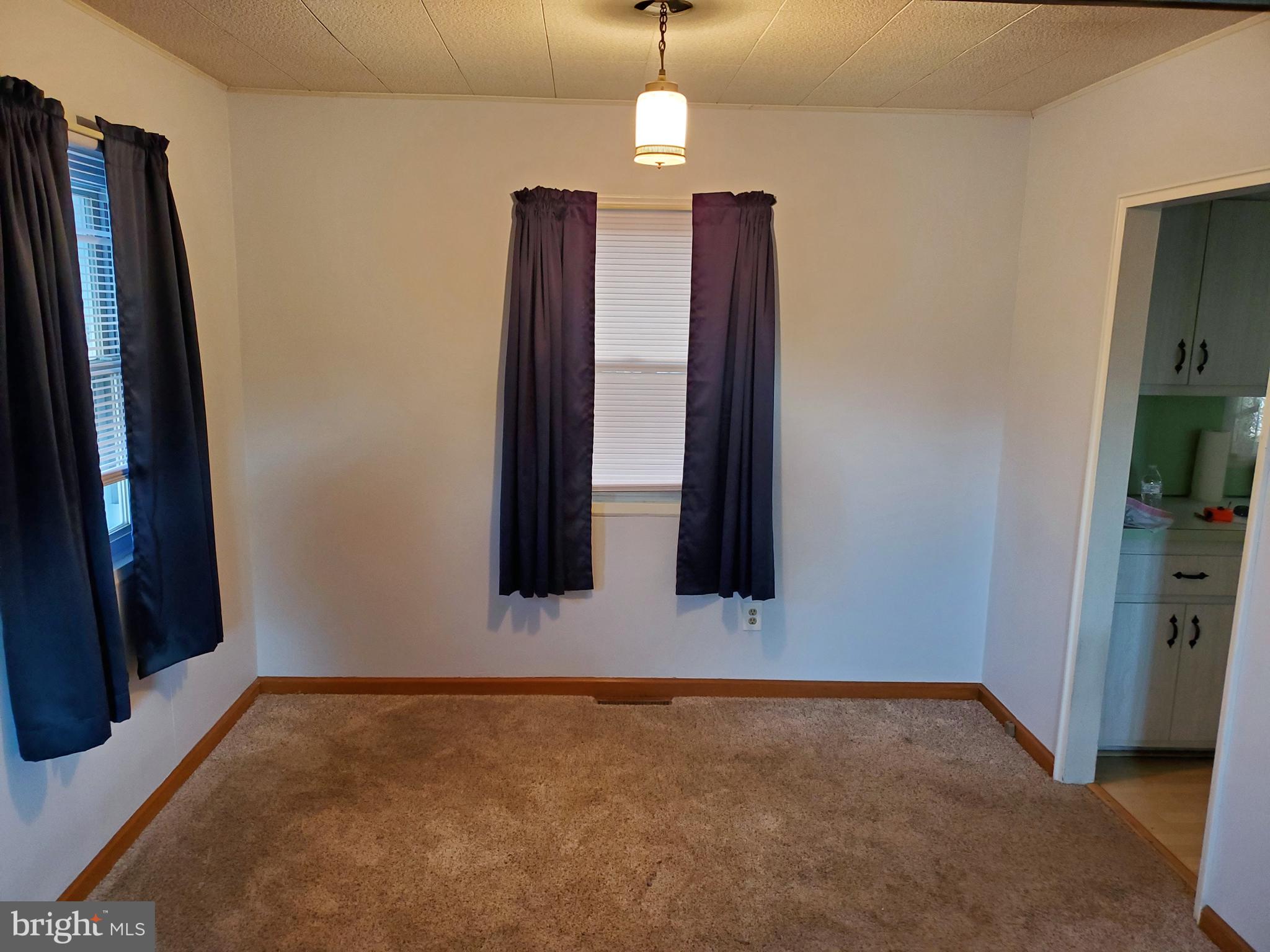 811 Centerville Road Wilmington, DE 19804 - Photo 3 of 14 Dining room with updated carpet