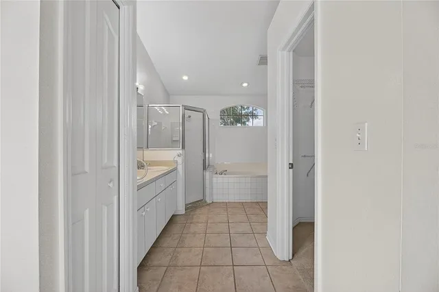 $524,999 | 16604 Lake Heather Drive, Tampa, FL 33618