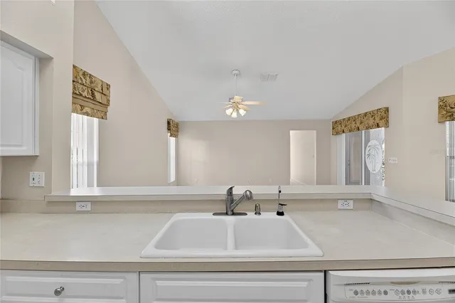 $524,999 | 16604 Lake Heather Drive, Tampa, FL 33618