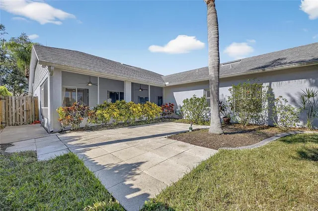 $524,999 | 16604 Lake Heather Drive, Tampa, FL 33618