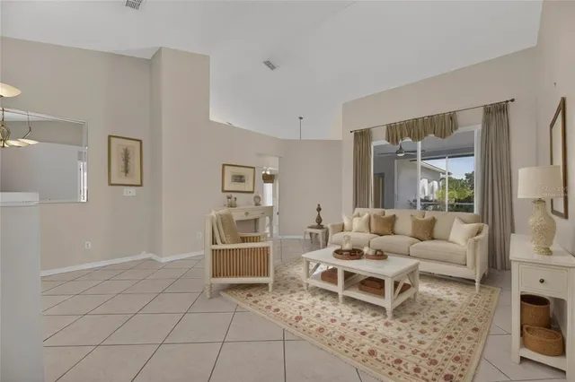 $524,999 | 16604 Lake Heather Drive, Tampa, FL 33618