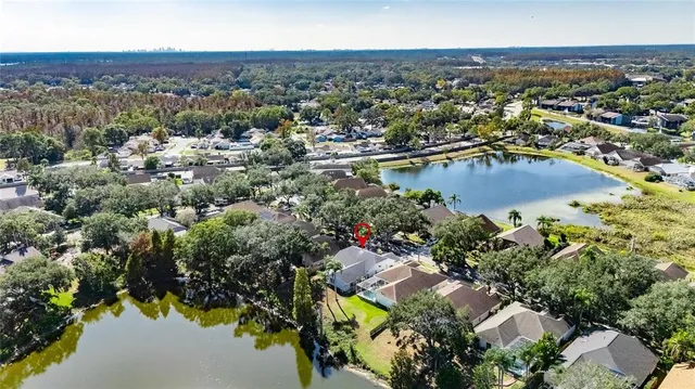 $524,999 | 16604 Lake Heather Drive, Tampa, FL 33618