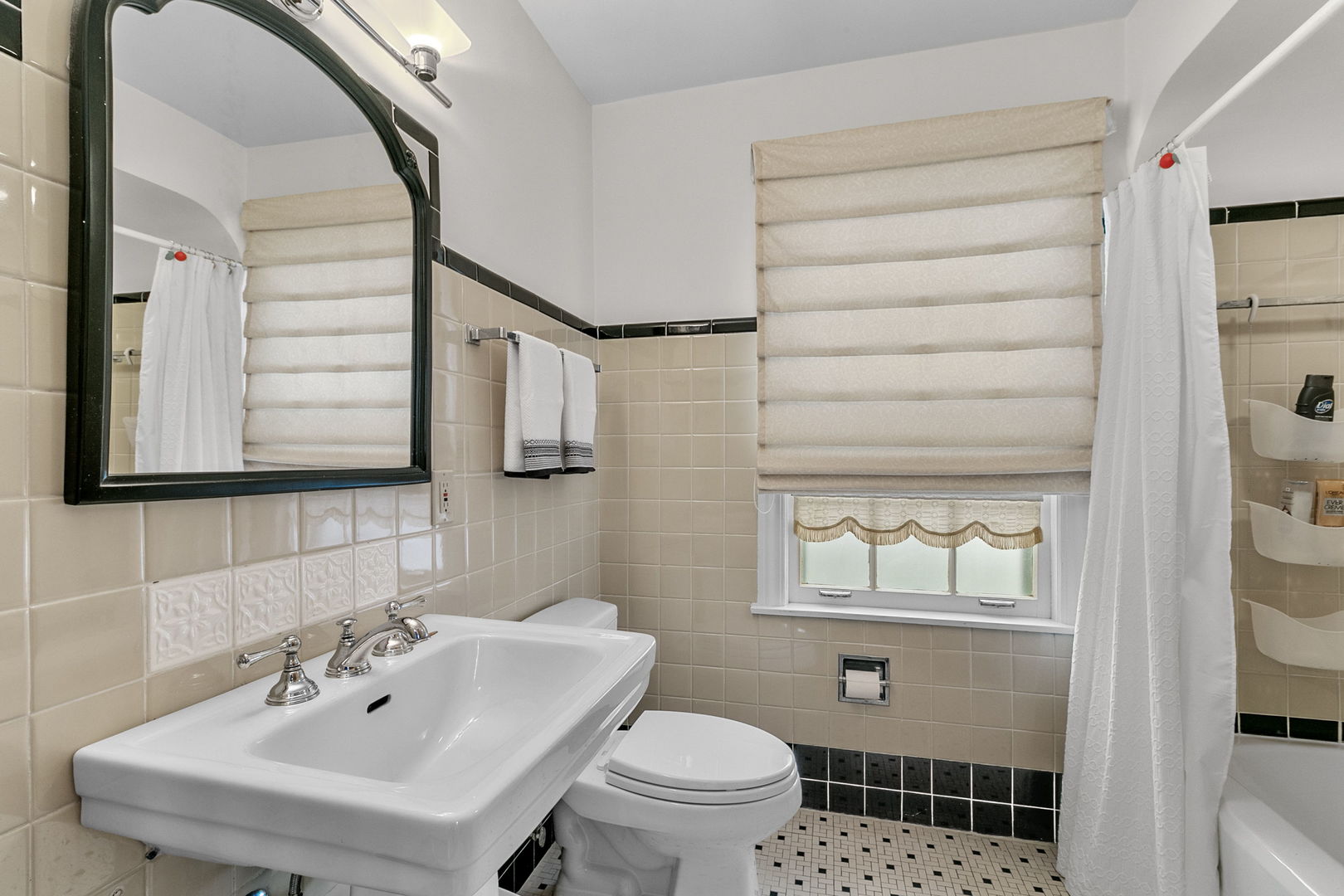 463 Longcommon Road Riverside, IL 60546 - Photo 15 of 36 a bathroom with a sink toilet and mirror