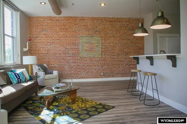 $5,989,000 | 623 South Wolcott Street, Casper, WY 82601