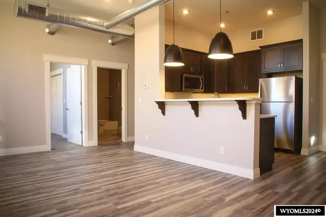 $5,989,000 | 623 South Wolcott Street, Casper, WY 82601