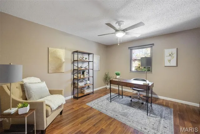 $185,000 | 2411 Dordogne Drive, Maryland Heights, MO 63043