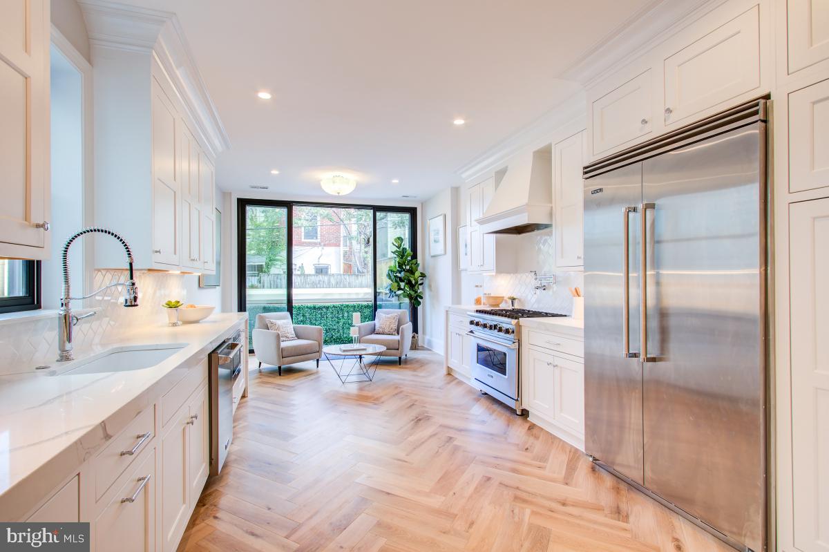 636 E Street Northeast Washington, DC 20002 - Photo 19 of 72