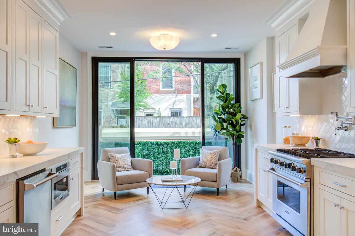 636 E Street Northeast Washington, DC 20002 - Photo 23 of 72