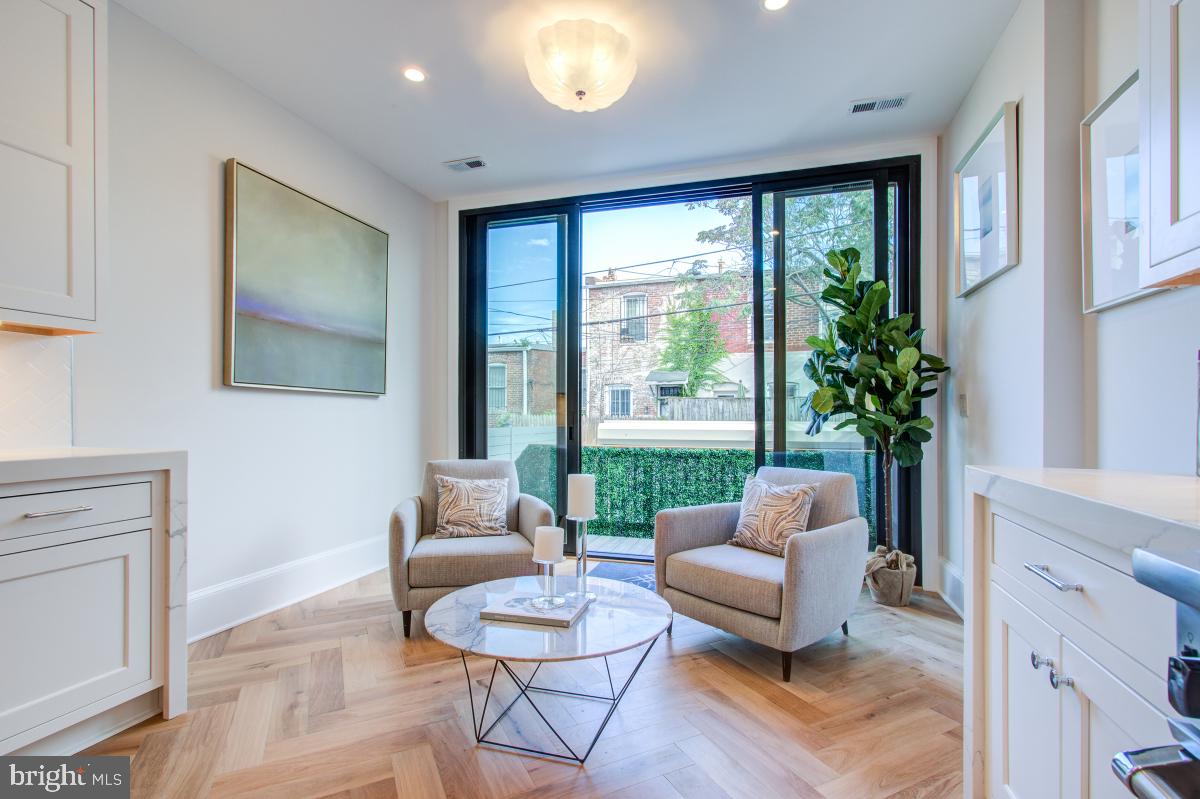 636 E Street Northeast Washington, DC 20002 - Photo 25 of 72