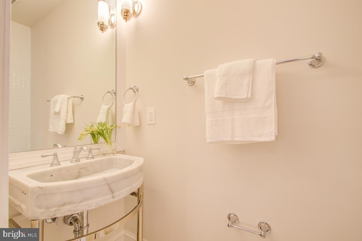 636 E Street Northeast Washington, DC 20002 - Photo 35 of 72