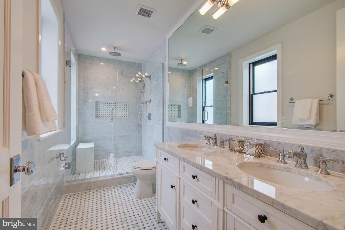 636 E Street Northeast Washington, DC 20002 - Photo 43 of 72