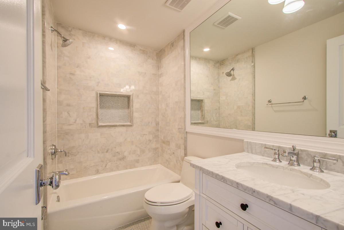 636 E Street Northeast Washington, DC 20002 - Photo 53 of 72