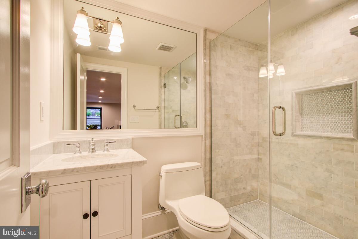 636 E Street Northeast Washington, DC 20002 - Photo 65 of 72