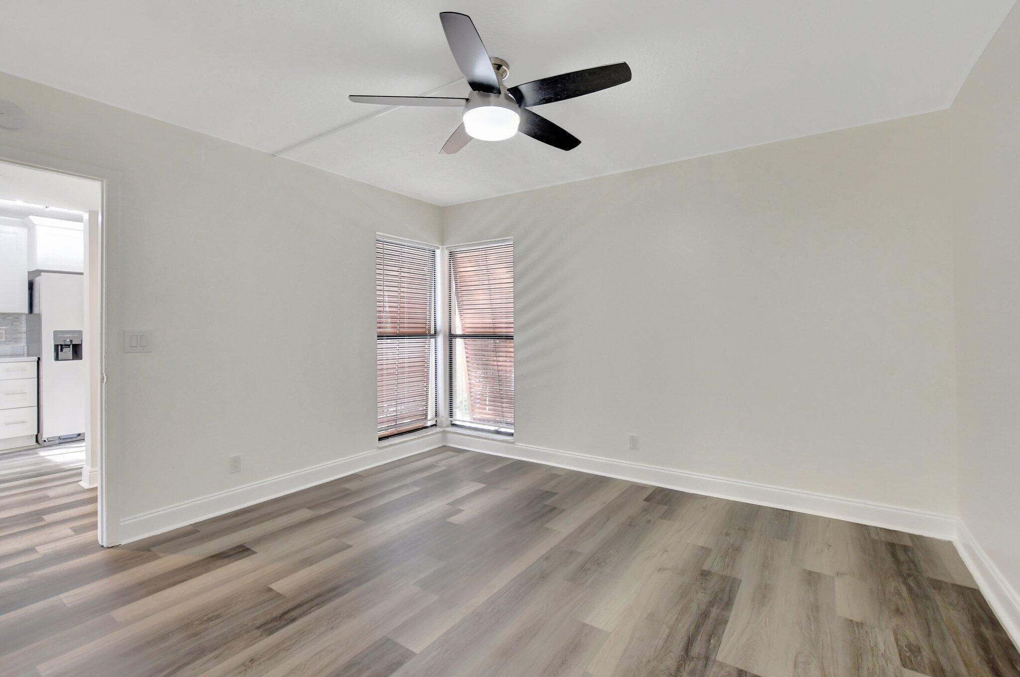 3939 Northeast 5th Avenue, Unit B102 Boca Raton, FL 33431 - Photo 13 of 29 15-web-or-mls-DSC_1611