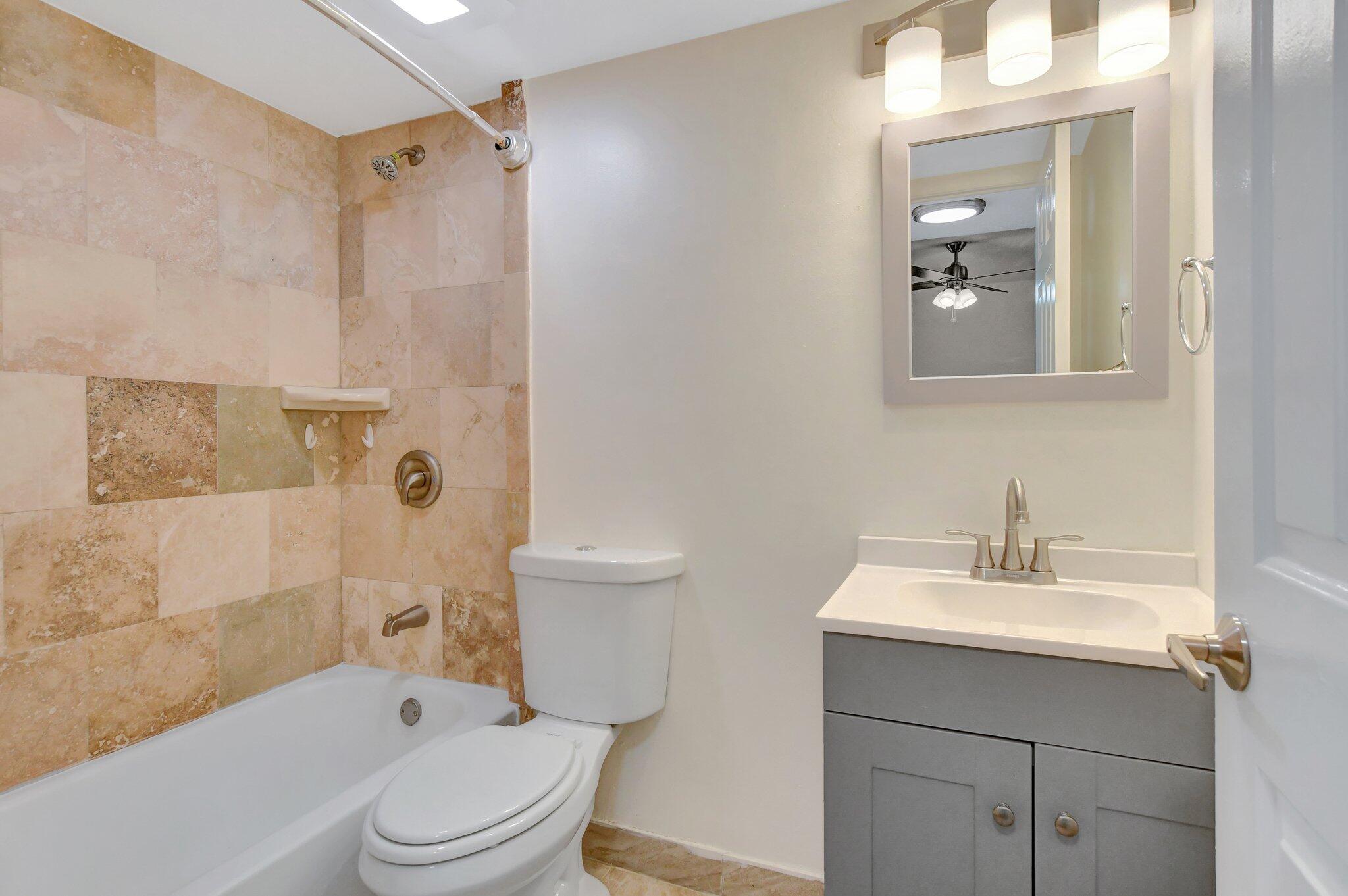 3939 Northeast 5th Avenue, Unit B102 Boca Raton, FL 33431 - Photo 19 of 29 21-web-or-mls-DSC_1641