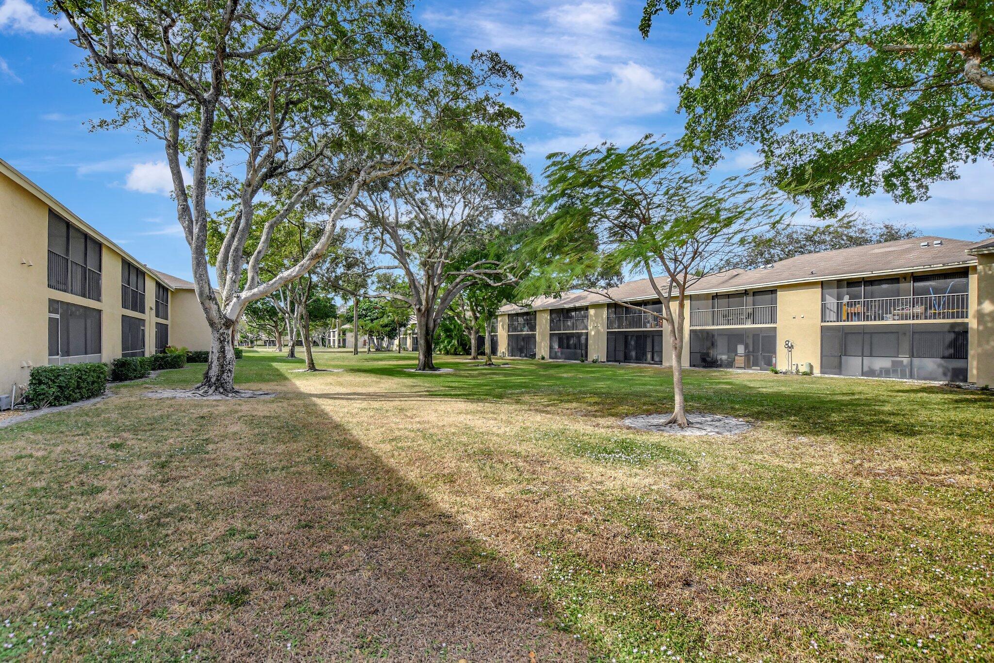 3939 Northeast 5th Avenue, Unit B102 Boca Raton, FL 33431 - Photo 25 of 29 27-web-or-mls-DSC_1671
