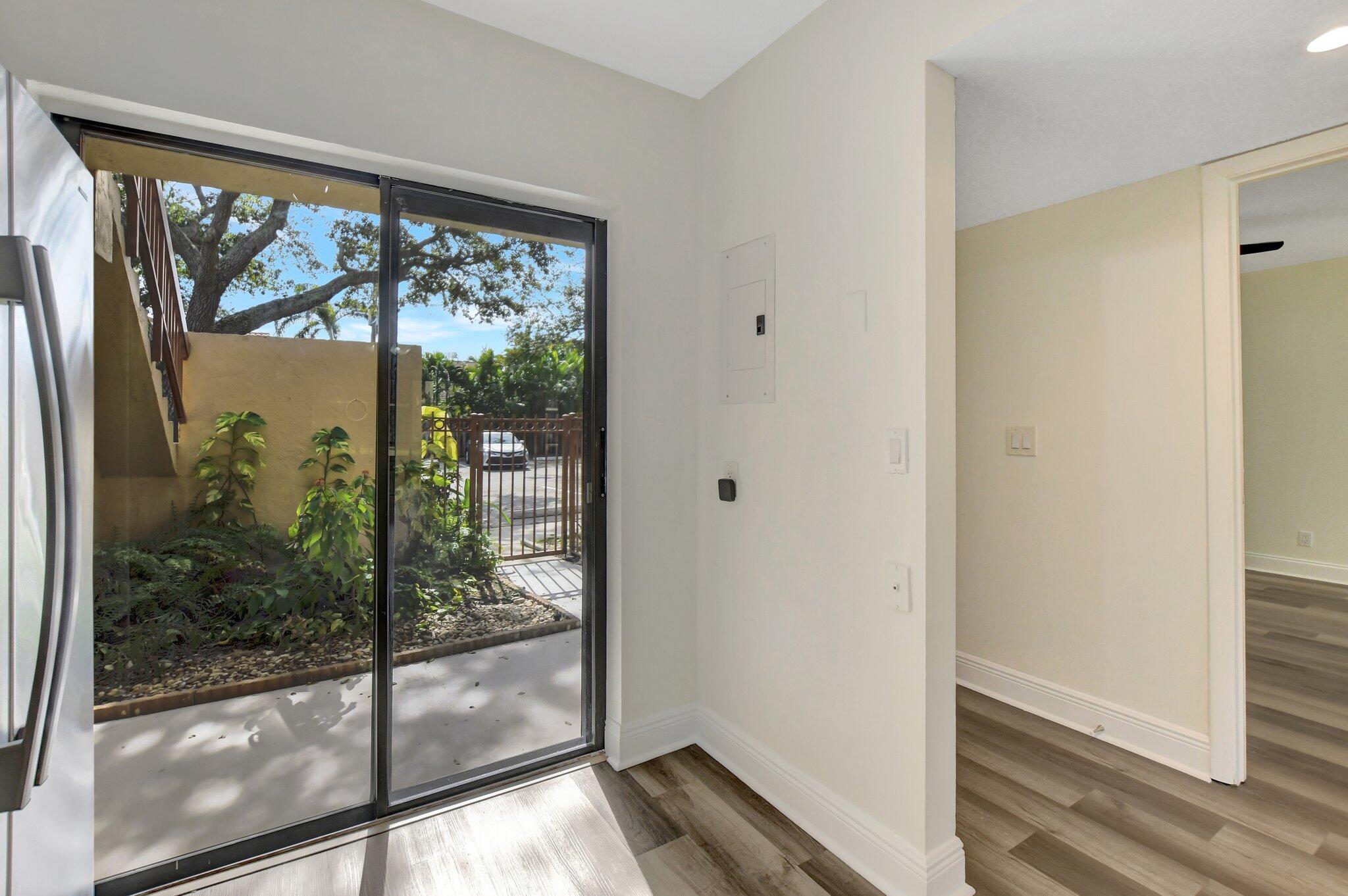 3939 Northeast 5th Avenue, Unit B102 Boca Raton, FL 33431 - Photo 7 of 29 7-web-or-mls-DSC_1571