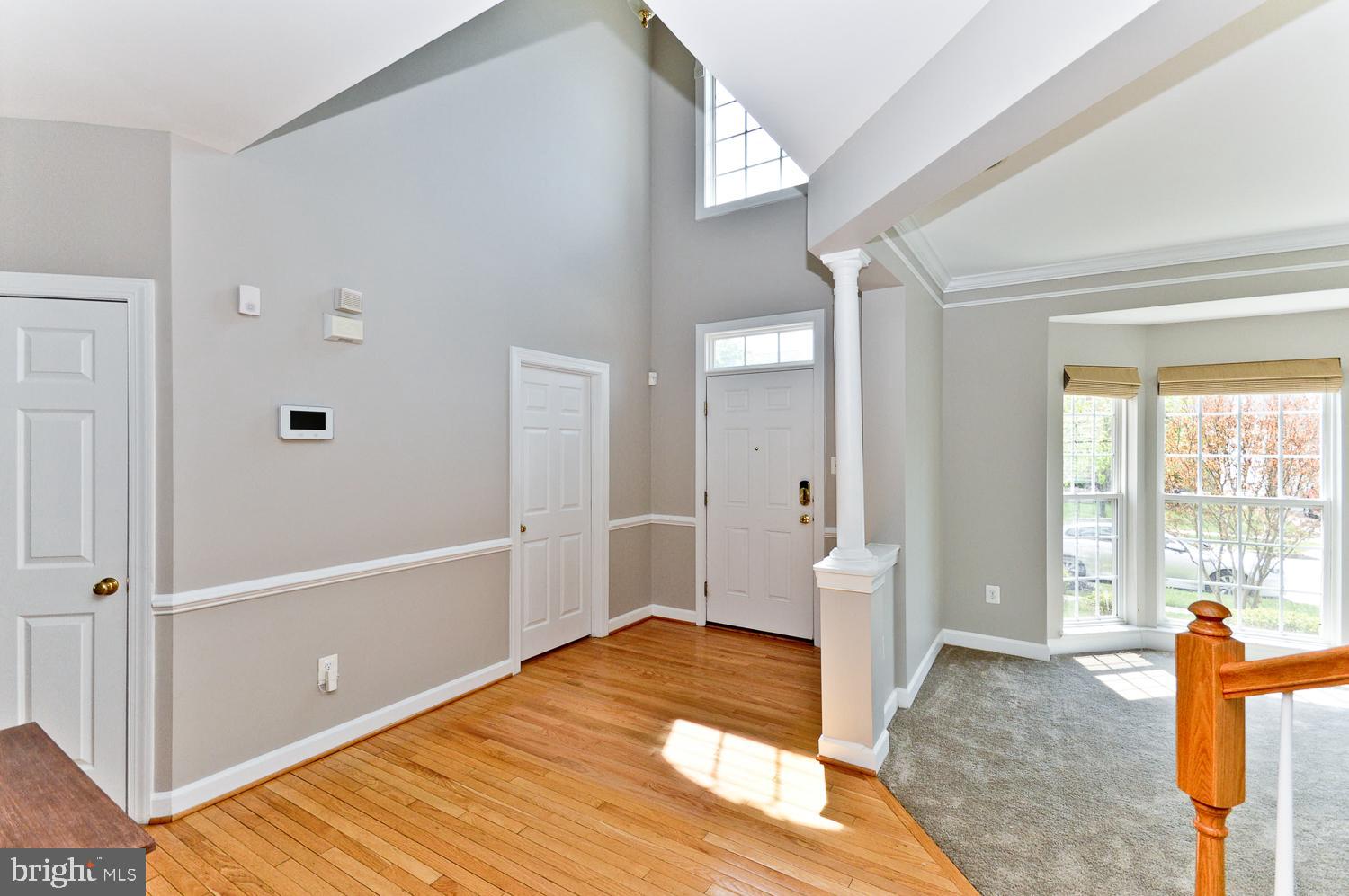 8006 Kingsmill Road Brandywine, MD 20613 - Photo 4 of 47 Entryway