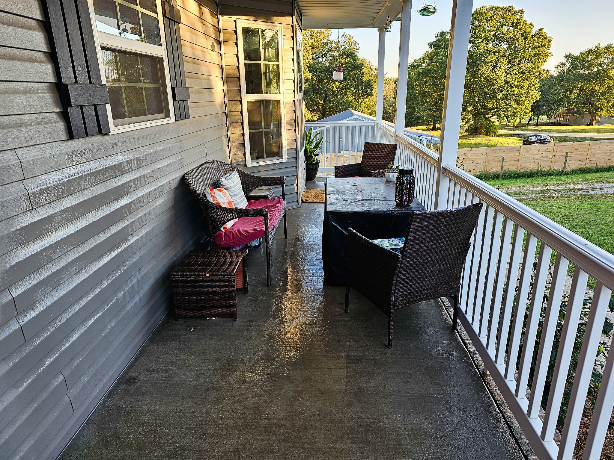 570 Keytown Road Portland, TN 37148 - Photo 18 of 19 a view of a two chairs in the balcony