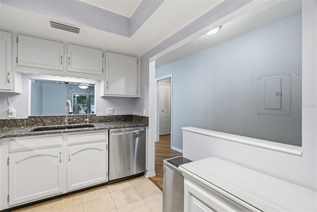 2250 Druid Road, Unit 603 Clearwater, FL 33764 - Photo 6 of 42