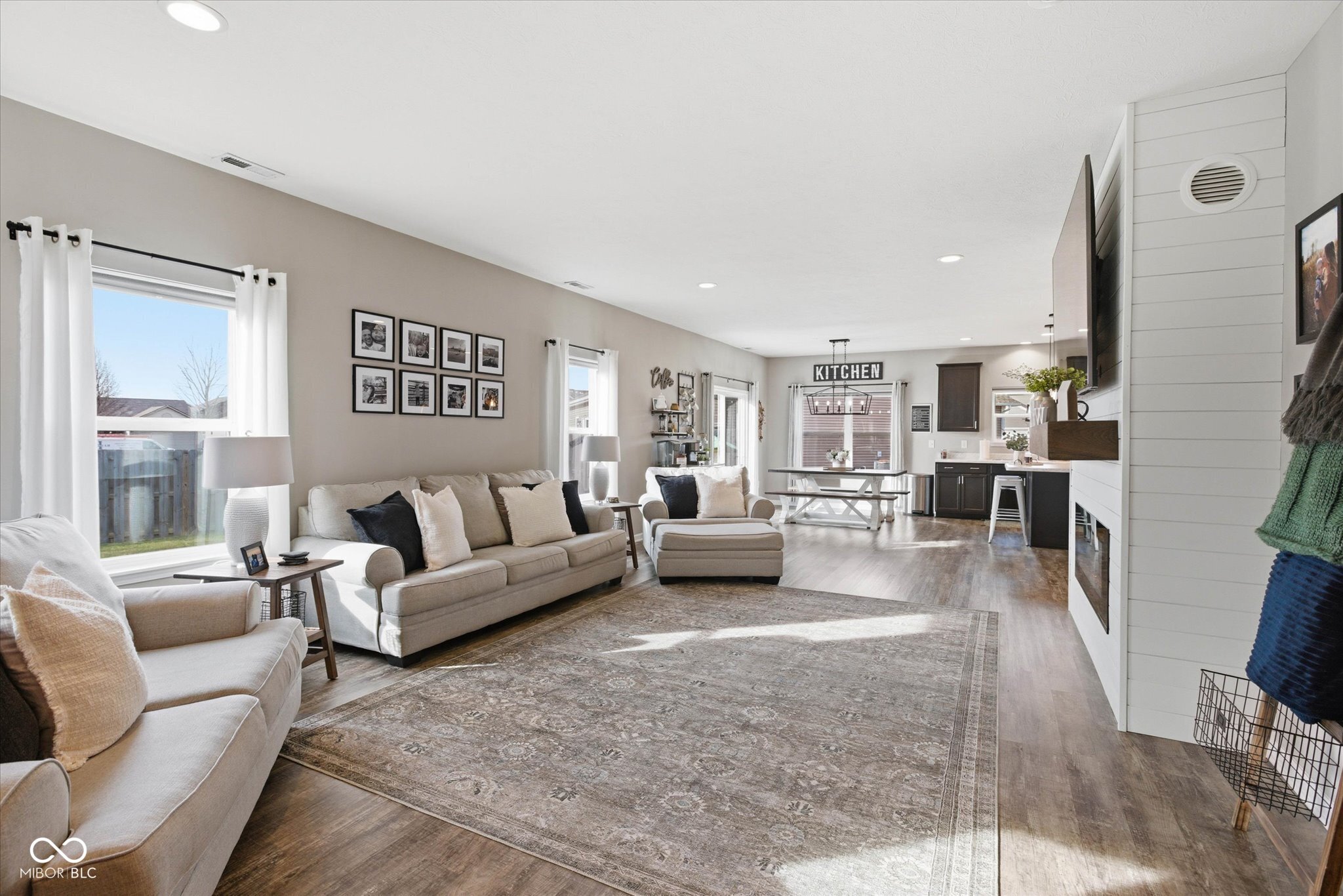 156 Tinker Trail Greenfield, IN 46140 - Photo 3 of 28