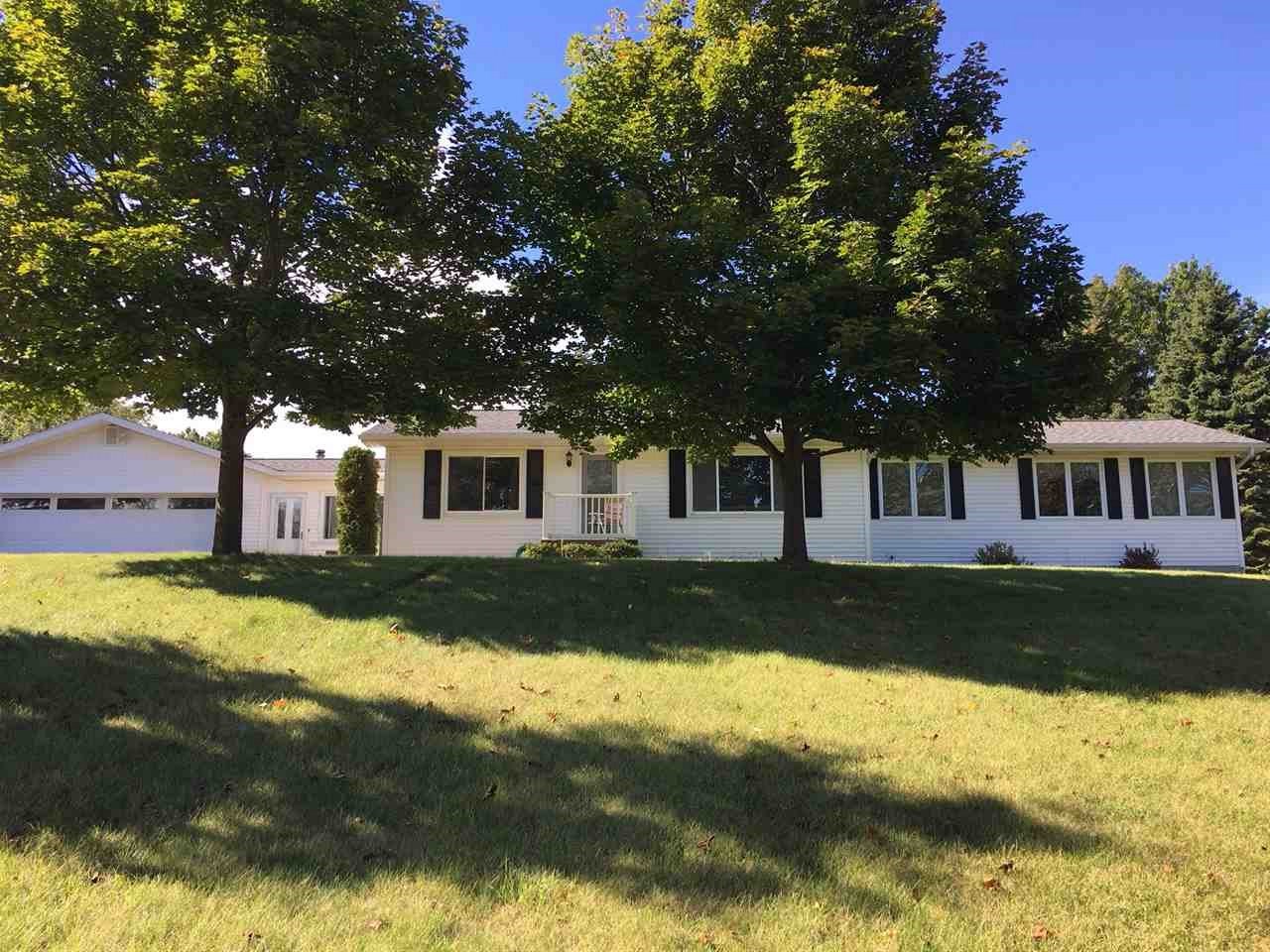 1804 Vanderlip Road Traverse City, MI 49686 - Photo 1 of 41 1841587.JPG