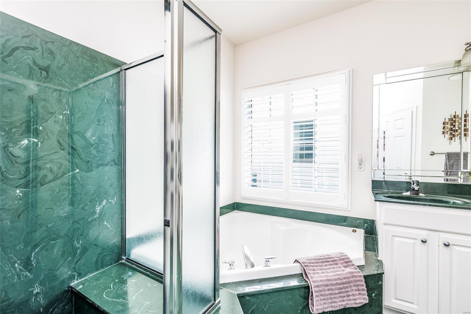 10135 Tanbridge Road St. Louis, MO 63128 - Photo 23 of 49 Gallery Image 23