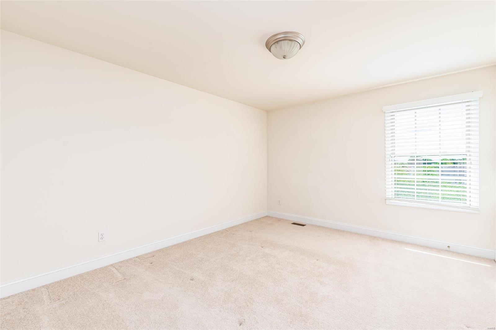 10135 Tanbridge Road St. Louis, MO 63128 - Photo 30 of 49 Gallery Image 30