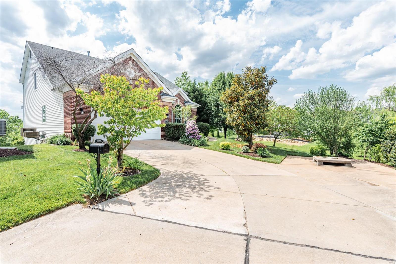 10135 Tanbridge Road St. Louis, MO 63128 - Photo 4 of 49 Gallery Image 4