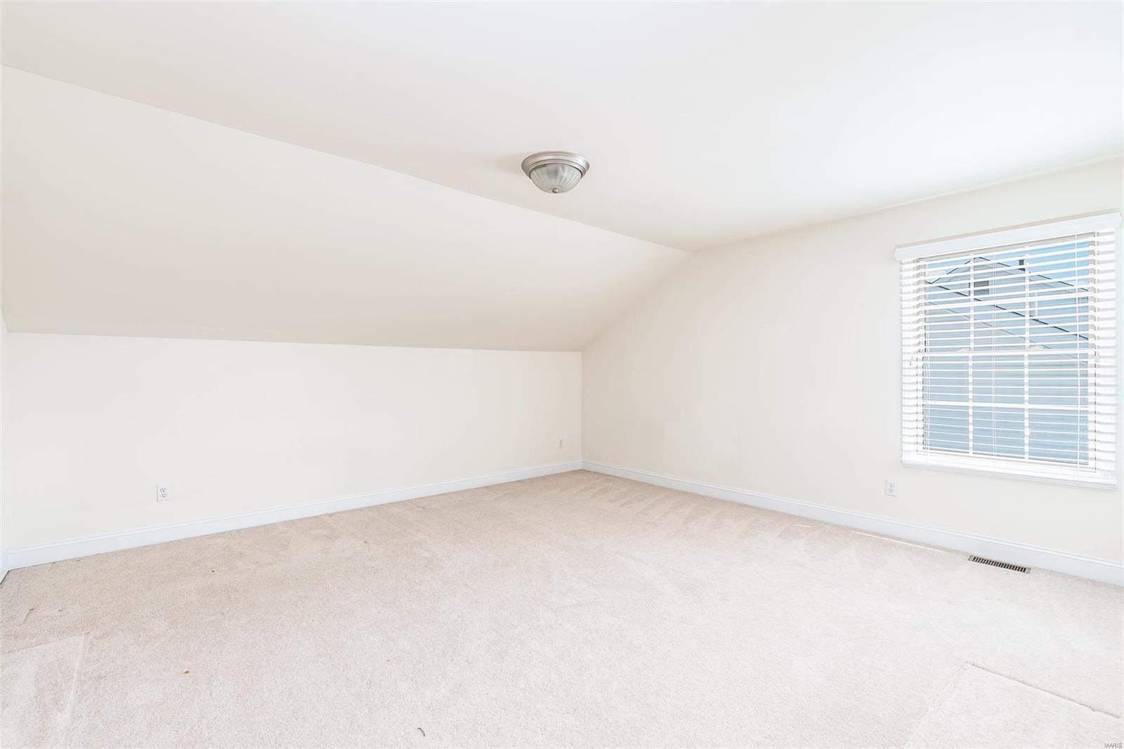 10135 Tanbridge Road St. Louis, MO 63128 - Photo 32 of 49 Gallery Image 32