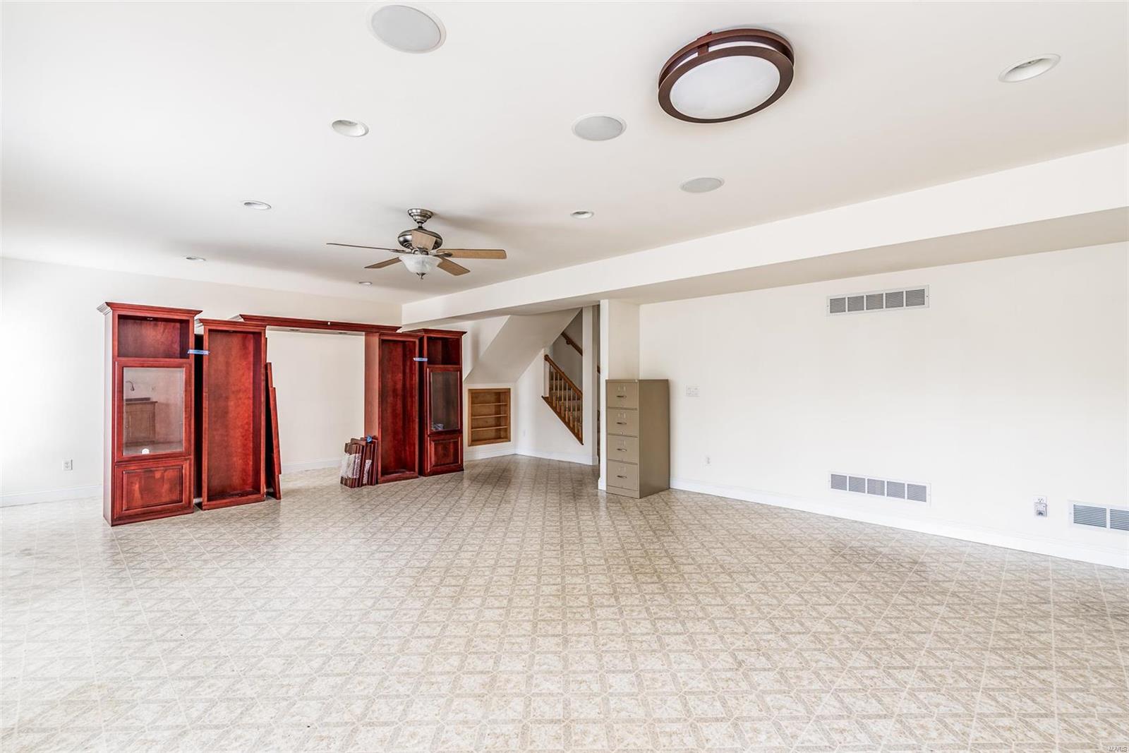 10135 Tanbridge Road St. Louis, MO 63128 - Photo 34 of 49 Gallery Image 34