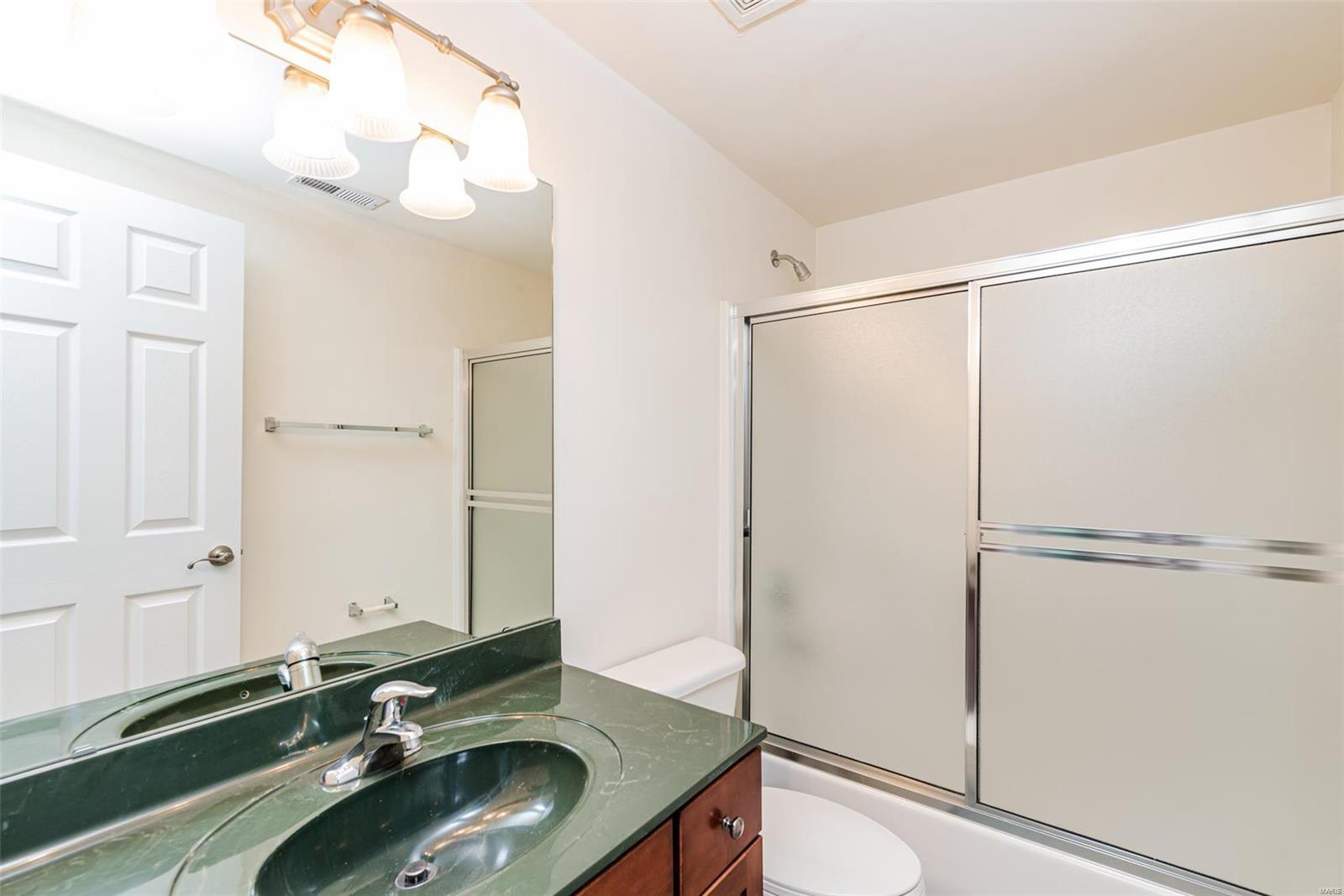 10135 Tanbridge Road St. Louis, MO 63128 - Photo 36 of 49 Gallery Image 36