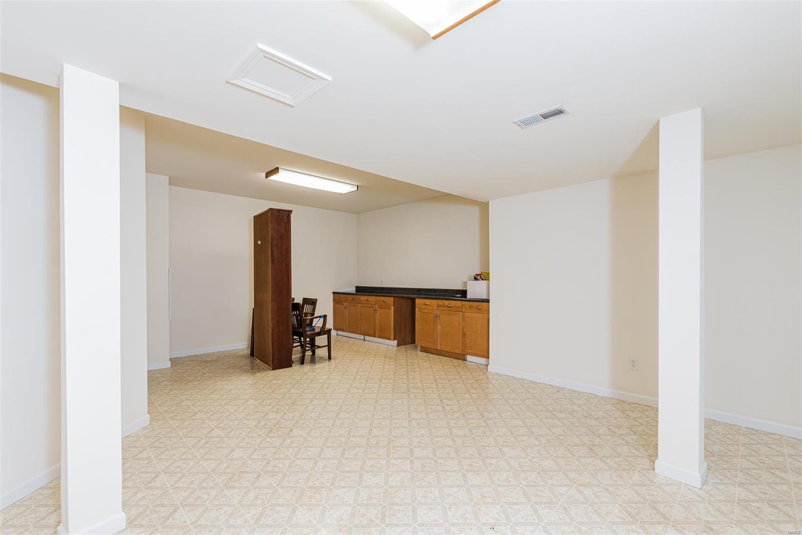 10135 Tanbridge Road St. Louis, MO 63128 - Photo 41 of 49 Gallery Image 41