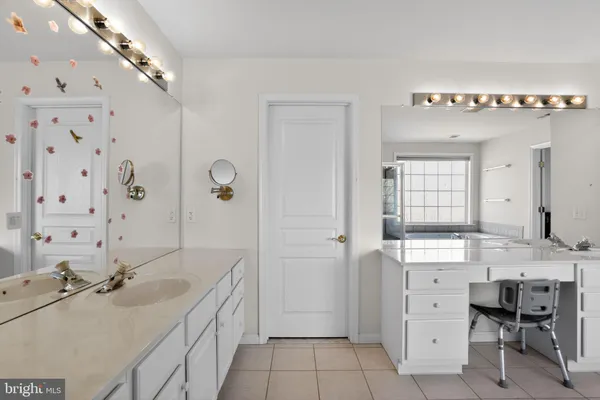 $995,000 | 184 Magnolia Drive, Chester Springs, PA 19425