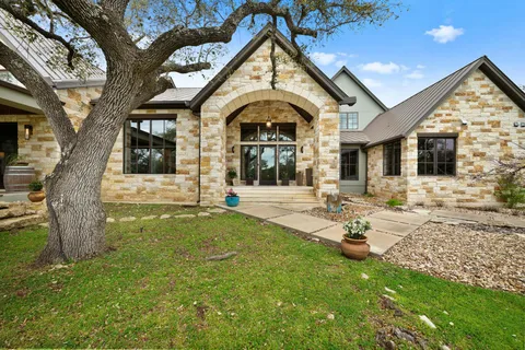 $1,999,000 | 1330 Ranchers Club Lane, Driftwood, TX 78619