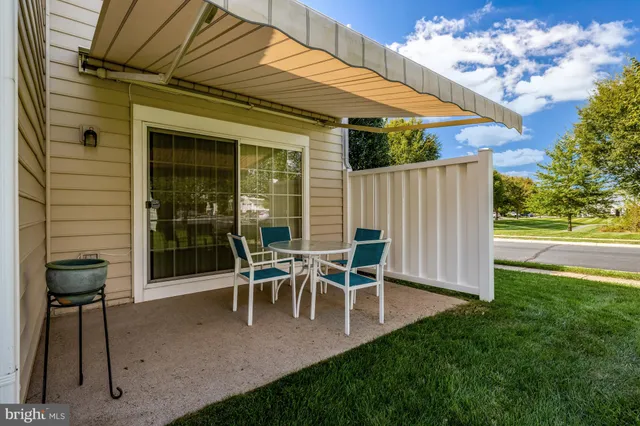 $699,900 | 44482 Maltese Falcon Square, Ashburn, VA 20147