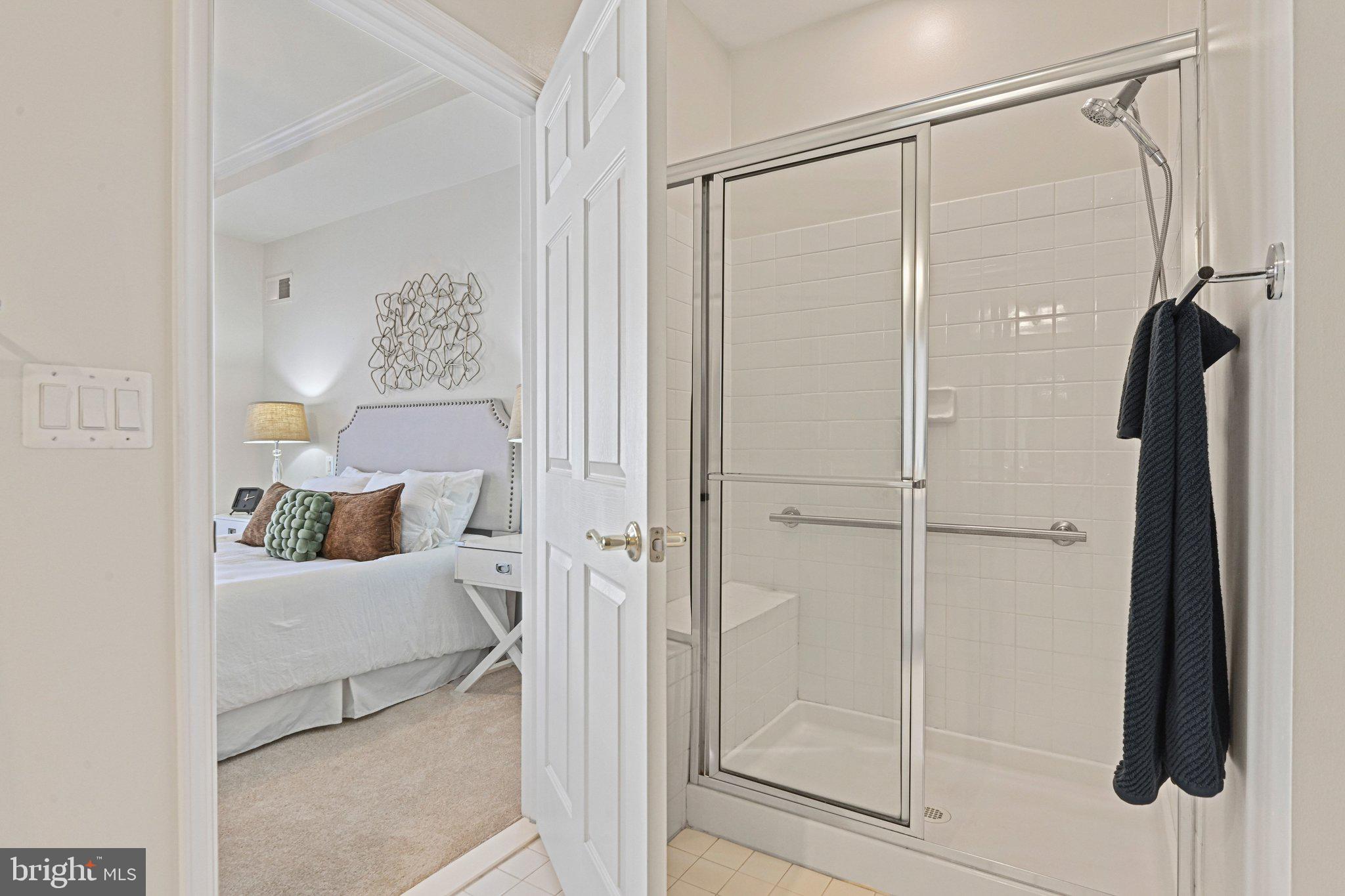 44482 Maltese Falcon Square Ashburn, VA 20147 - Photo 25 of 71 Ensuite primary bathroom