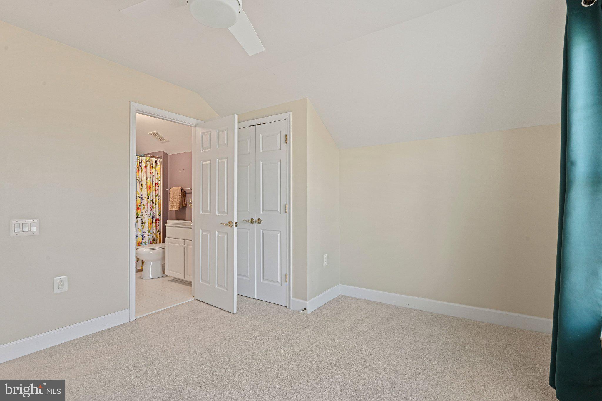 44482 Maltese Falcon Square Ashburn, VA 20147 - Photo 41 of 71